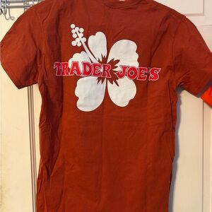 Trader Joe's Women's burnt Orange Short Sleeve Tee